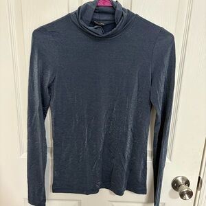Club Monaco Shiny Roll Turtle Neck Long Sleeve